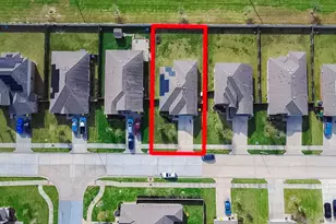 650 Harbor Colony Ln, La Marque, TX 77568 - Photo 5