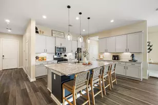 573 Newcomb Holw Dr, Conroe, TX 77304 - Photo 11