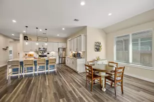 573 Newcomb Holw Dr, Conroe, TX 77304 - Photo 13