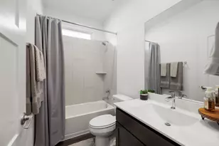 573 Newcomb Holw Dr, Conroe, TX 77304 - Photo 19