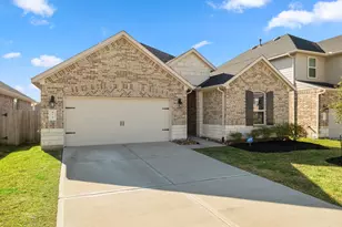 573 Newcomb Holw Dr, Conroe, TX 77304 - Photo 3