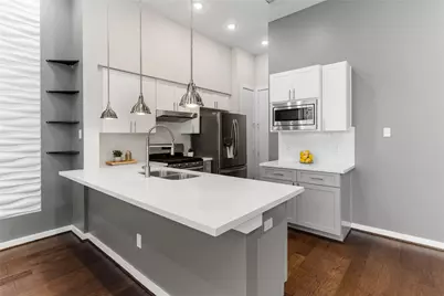 4705 Thornton Grove, Houston, TX 77018 - Photo 1