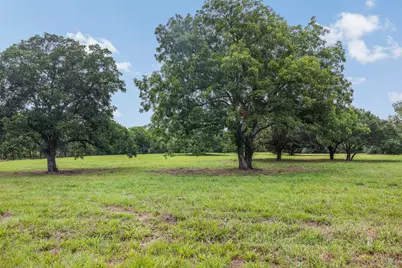 1916 Cr 201, Weimar, TX 78962 - Photo 17
