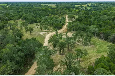 1916 Cr 201, Weimar, TX 78962 - Photo 19