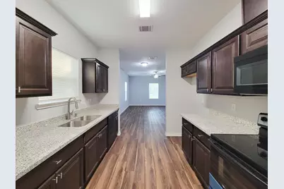 3201 J P Davis Avenue, Bay City, TX 77414 - Photo 13