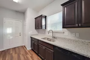 3201 J P Davis Ave, Bay City, TX 77414 - Photo 11