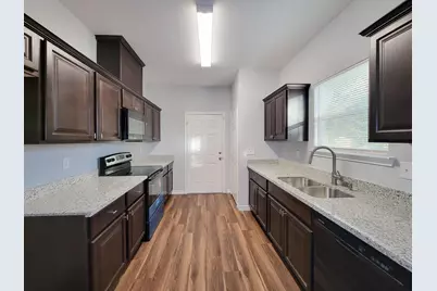 3201 J P Davis Avenue, Bay City, TX 77414 - Photo 9