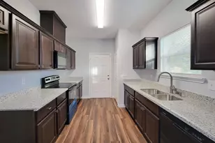 3201 J P Davis Ave, Bay City, TX 77414 - Photo 9