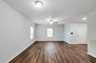 3201 J P Davis Ave, Bay City, TX 77414 - Photo 5