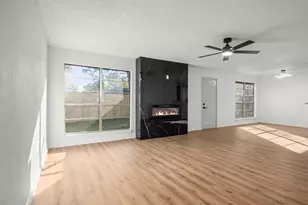 2310 Cypress Tree Dr, Spring, TX 77373 - Photo 5