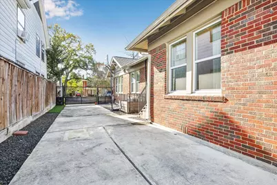 1624 Branard Street, Houston, TX 77006 - Photo 23