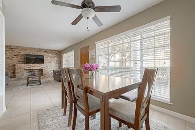 2101 Fountain View Drive #19, Houston, TX 77057 - Photo 9