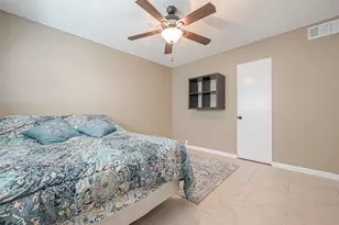 2101 Fountain View Dr, Houston, TX 77057 - Photo 23