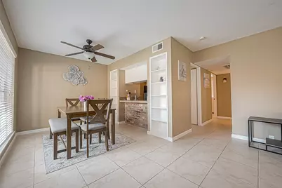 2101 Fountain View Drive #19, Houston, TX 77057 - Photo 3