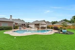 205 Trail Bend Ln, Friendswood, TX 77546 - Photo 37