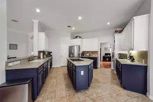 205 Trail Bend Ln, Friendswood, TX 77546 - Photo 9