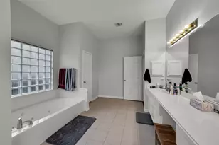 205 Trail Bend Ln, Friendswood, TX 77546 - Photo 23