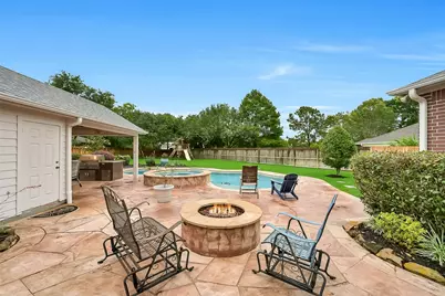205 Trail Bend Lane, Friendswood, TX 77546 - Photo 33
