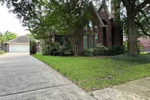 3206 Oakland Dr, Sugar Land, TX 77479 - Photo 3