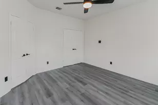 8888 Benning Dr, Houston, TX 77031 - Photo 17