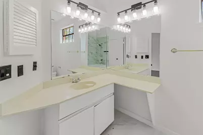8888 Benning Drive #313, Houston, TX 77031 - Photo 13