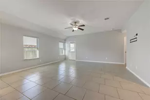 18107 Svensson Slade Ln, Houston, TX 77044 - Photo 9