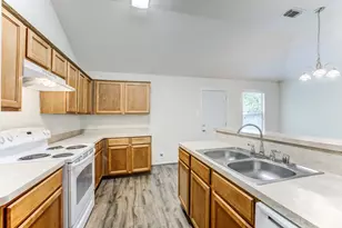 13000 Lazy Ln, Willis, TX 77318 - Photo 19