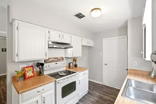 23303 Berry Pine Dr, Spring, TX 77373 - Photo 17