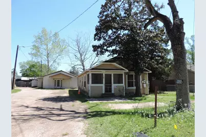 127 S Fenner Avenue, Cleveland, TX 77327 - Photo 1