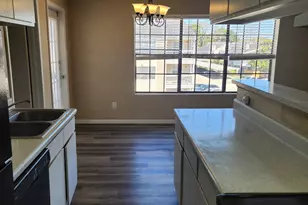 2750 Holly Hall St, Houston, TX 77054 - Photo 5