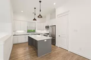 1723 W 14th St, Houston, TX 77008 - Photo 13