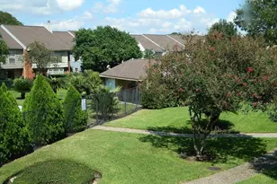 6645 Wanda Ln, Houston, TX 77074 - Photo 21