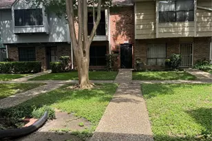 6645 Wanda Ln, Houston, TX 77074 - Photo 17