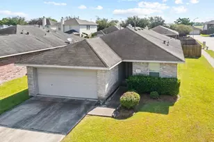 8202 Greenleaf St, Baytown, TX 77523 - Photo 21