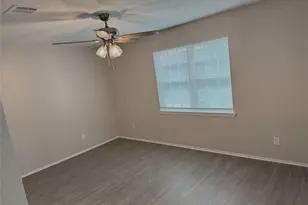 5033 Valleyview Dr, La Porte, TX 77571 - Photo 13