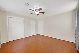 2319 Blue Willow Dr, Houston, TX 77042 - Photo 29