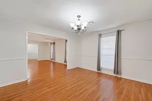 2319 Blue Willow Dr, Houston, TX 77042 - Photo 11