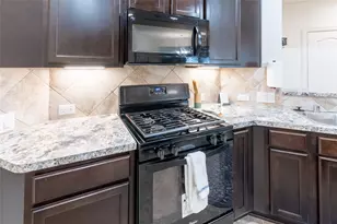 11413 Hackmatack Way, Houston, TX 77066 - Photo 9