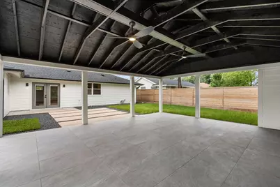 1910 Lynnview Drive, Houston, TX 77055 - Photo 25