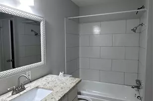 703 S 2nd St, La Porte, TX 77571 - Photo 11