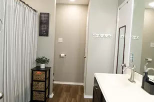 2710 Sockeye Dr, Houston, TX 77045 - Photo 11