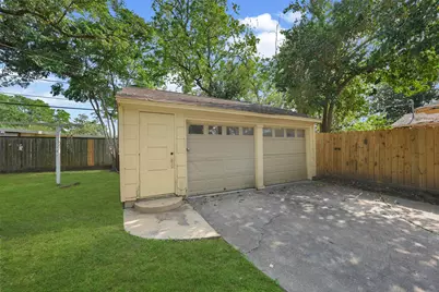 9519 Val Verde Street, Houston, TX 77063 - Photo 23
