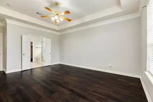 900 Enchanted Oaks Dr, Angleton, TX 77515 - Photo 23