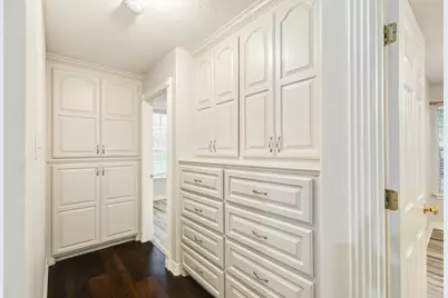 900 Enchanted Oaks Drive, Angleton, TX 77515 - Photo 29