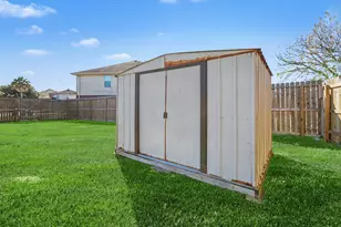 7922 Cedar View St, Baytown, TX 77523 - Photo 29