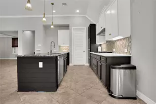 5947 Green Meadows Ln, Katy, TX 77493 - Photo 9