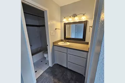 3875 Tanglewilde Street #3875, Houston, TX 77063 - Photo 9