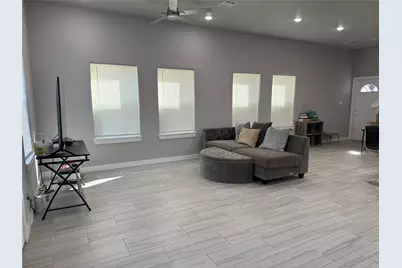 215 S 7 Th Street S, Beasley, TX 77417 - Photo 5