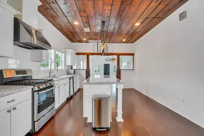 2405 Keene Street, Houston, TX 77009 - Photo 11