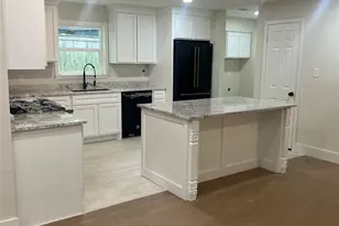 963 Coachlight, Houston, TX 77077 - Photo 3